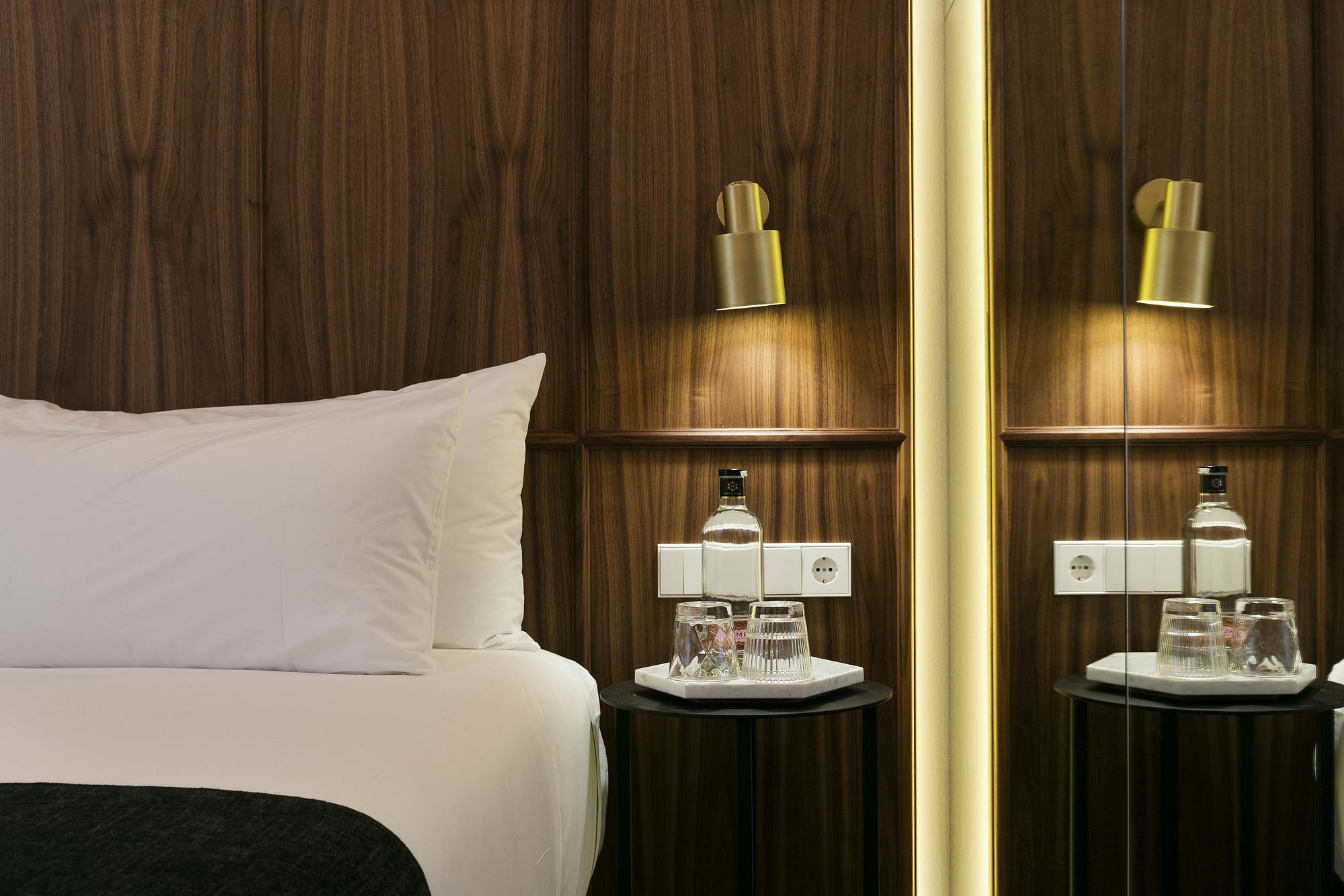 Yurbban Passage Hotel & Spa Барселона Экстерьер фото